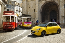 Opel Adam golpe con OPC Line Pack de 2013 02